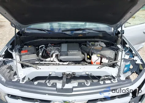 2024 Chevrolet Silverado 1500 4Wd Short Bed Rst z USA, uszkodzony, nr VIN 1GCUDEE87RZ193564